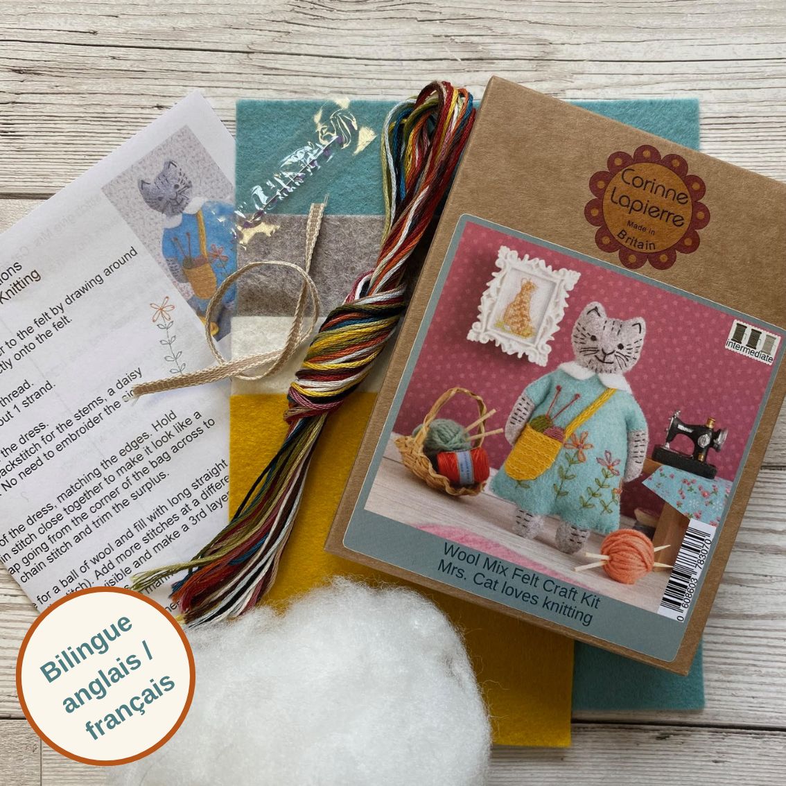 Mrs. Cat Loves Knitting Felt Craft Kit