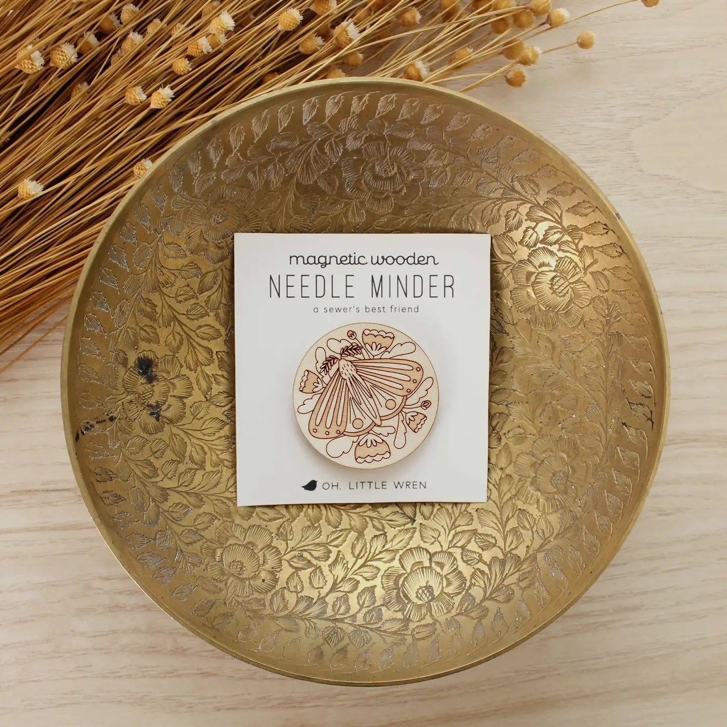 Wood Moth Needle Minder
